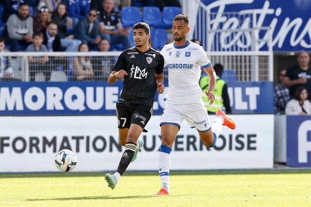 夏联-湖人险胜骑士 布朗尼再创新高砍13+5+3+2