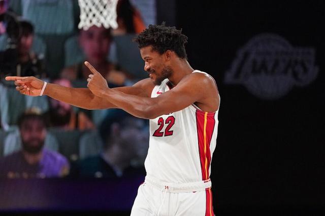 字母46+16雄鹿擒公牛5连胜 快船送奇才14连败